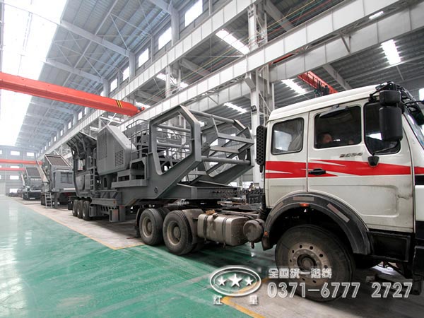 大型移動(dòng)煤炭破碎機(jī)