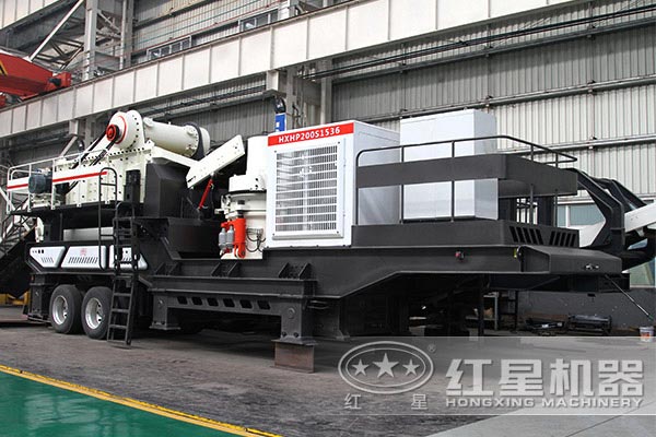 新型移動(dòng)式破碎機(jī) 新型移動(dòng)式破碎機(jī)