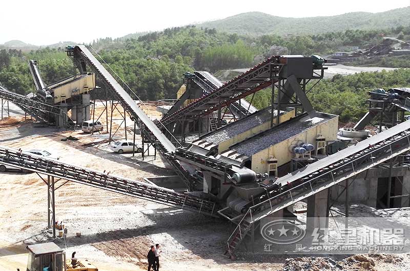 碎石生產(chǎn)線加工現(xiàn)場