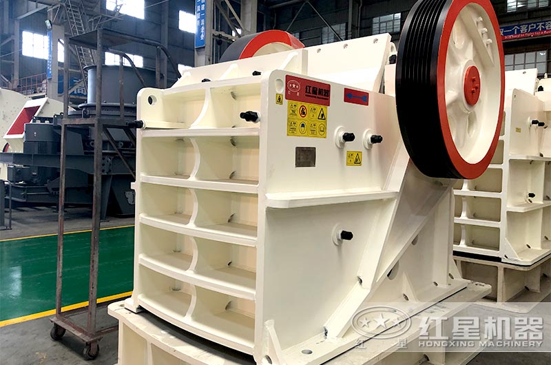 PE900x1200鄂式破石機 PE900x1200鄂式破石機