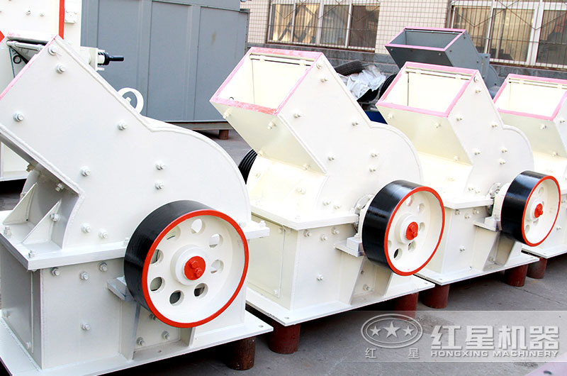 錘式破碎機(jī)發(fā)貨現(xiàn)場實拍 錘式破碎機(jī)發(fā)貨現(xiàn)場實拍