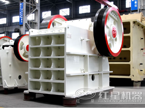 PE600×900鄂式破碎機(jī)展示