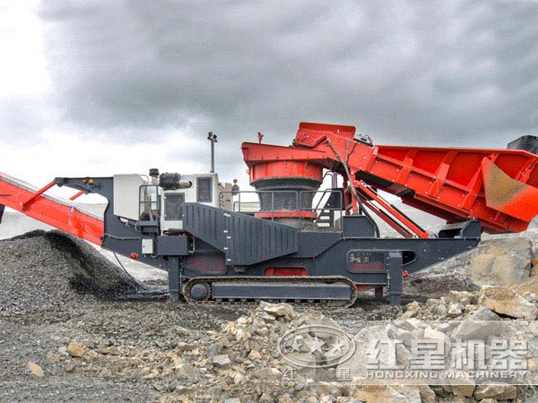 時(shí)產(chǎn)200噸移動(dòng)破碎站 時(shí)產(chǎn)200噸移動(dòng)破碎站