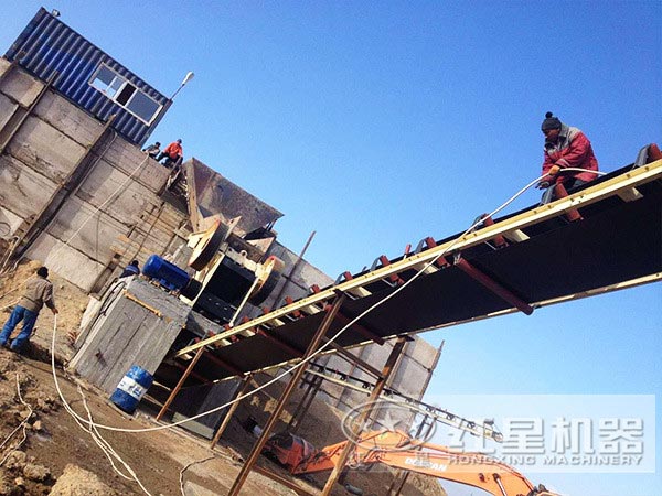 紅星鄂式破石機現(xiàn)場