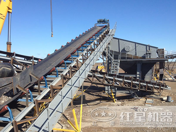 機(jī)制砂/沙生產(chǎn)線(xiàn)現(xiàn)場(chǎng)作業(yè) 機(jī)制砂/沙生產(chǎn)線(xiàn)現(xiàn)場(chǎng)作業(yè)