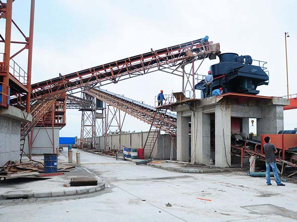 機(jī)制沙/砂生產(chǎn)線現(xiàn)場(chǎng)圖 機(jī)制沙/砂生產(chǎn)線現(xiàn)場(chǎng)圖