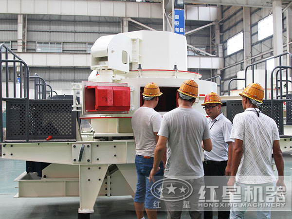 石英石制砂機(jī) 石英石制砂機(jī)