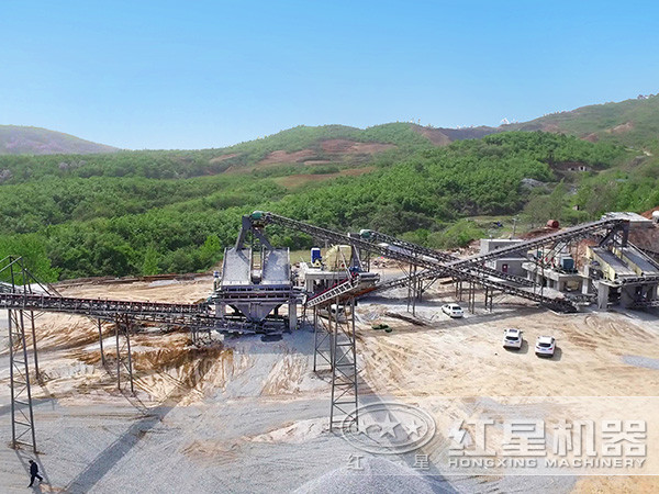 可移動(dòng)履帶式打沙(砂)機(jī)生產(chǎn)現(xiàn)場 可移動(dòng)履帶式打沙(砂)機(jī)生產(chǎn)現(xiàn)場