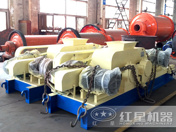 固體瀝青塊對(duì)輥破碎機(jī)廠家 固體瀝青塊對(duì)輥破碎機(jī)廠家