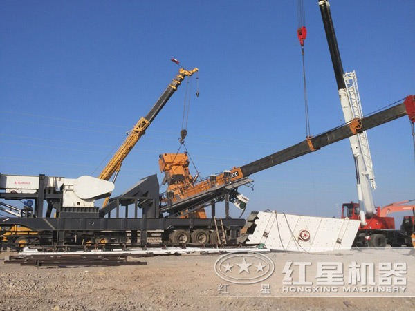 紅星一體化車載移動破沙機生產(chǎn)現(xiàn)場 紅星一體化車載移動破沙機生產(chǎn)現(xiàn)場
