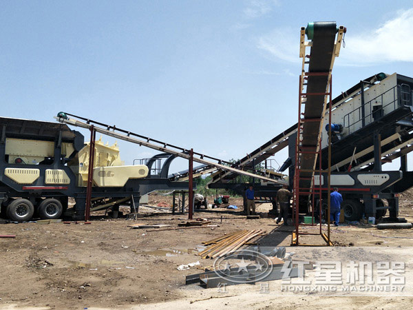 中小型流動制沙機(jī)生產(chǎn)現(xiàn)場 中小型流動制沙機(jī)生產(chǎn)現(xiàn)場