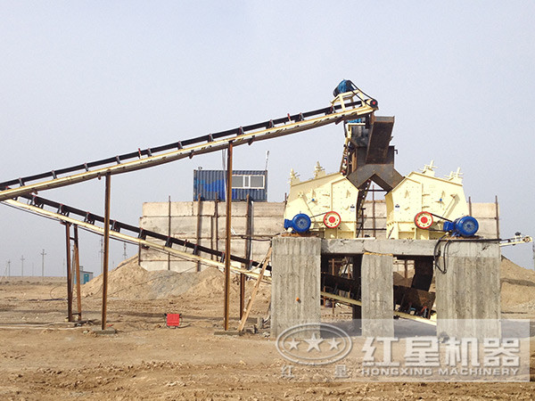 1320型號(hào)反擊破生產(chǎn)現(xiàn)場(chǎng)實(shí)拍 1320型號(hào)反擊破生產(chǎn)現(xiàn)場(chǎng)實(shí)拍