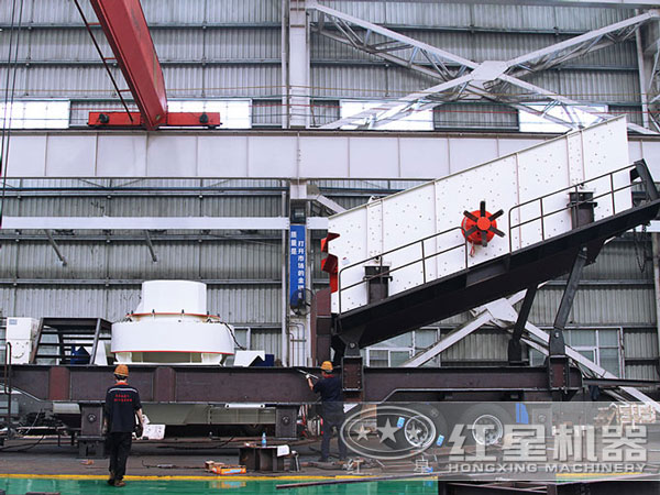 大型全自動碎石機(jī) 大型全自動碎石機(jī)