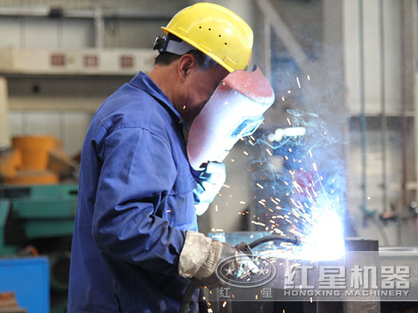 工作人員作業(yè) 工作人員作業(yè)