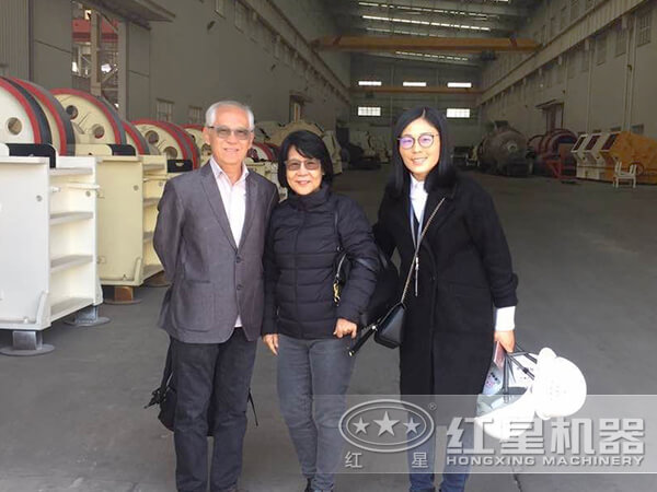 用戶(hù)來(lái)廠參觀試機(jī)