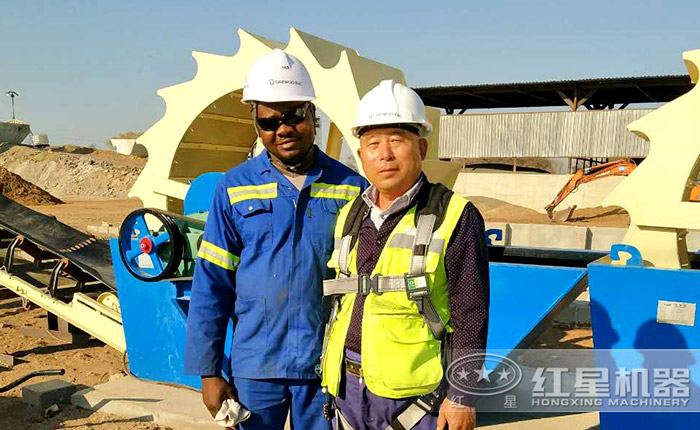 紅星用戶輪式洗砂機作業(yè)現(xiàn)場 紅星用戶輪式洗砂機作業(yè)現(xiàn)場