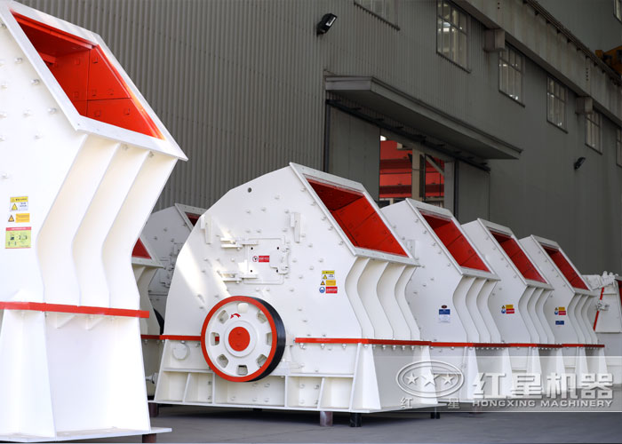 錘式破碎機(jī)車(chē)間