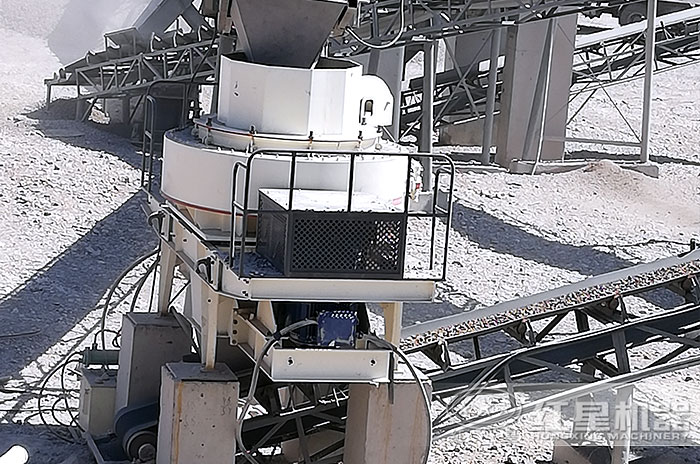 打砂設(shè)備作業(yè)現(xiàn)場(chǎng) 打砂設(shè)備作業(yè)現(xiàn)場(chǎng)