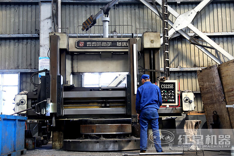 紅星機器專業(yè)化生產加工車間 紅星機器專業(yè)化生產加工車間