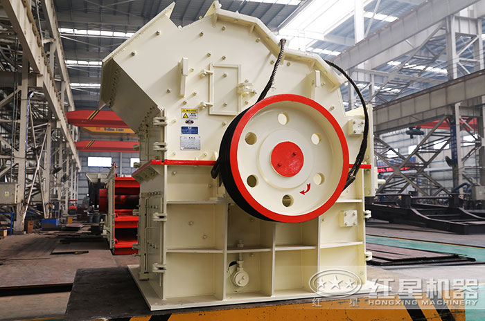 細(xì)碎機(jī)鑄造車間