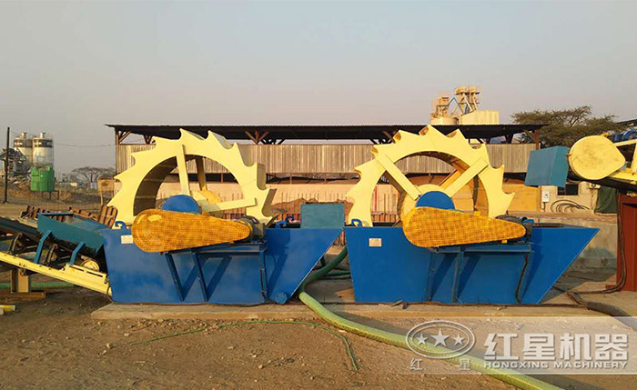 洗砂機現(xiàn)場作業(yè)圖