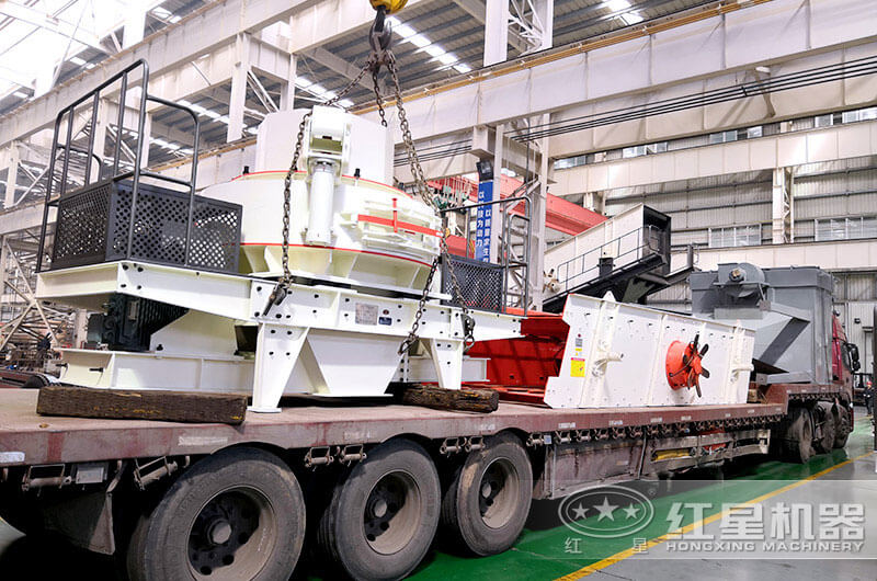 石頭打成沙子的發(fā)貨現(xiàn)場(chǎng) 石頭打成沙子的發(fā)貨現(xiàn)場(chǎng)