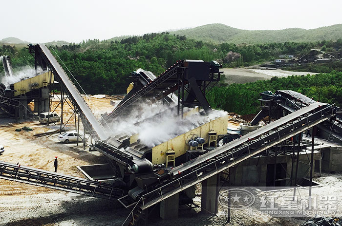 砂石加工現(xiàn)場 砂石加工現(xiàn)場