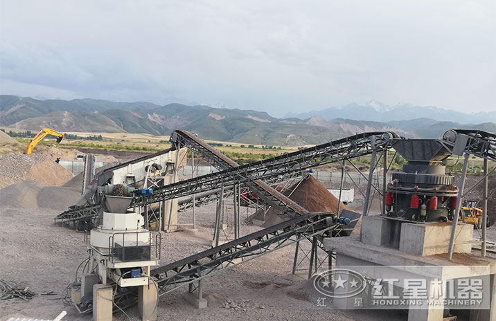 中型砂石企業(yè)加工現(xiàn)場展示