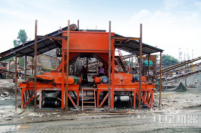 紅星售后人員現(xiàn)場安裝調試