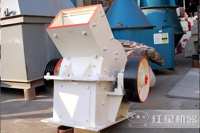 錘式制砂機一次破碎成型，節(jié)省企業(yè)設(shè)備投資