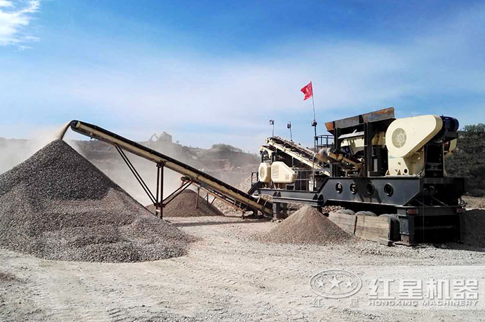 紅星福建用戶(hù)車(chē)載石料加工機(jī)作業(yè)現(xiàn)場(chǎng)