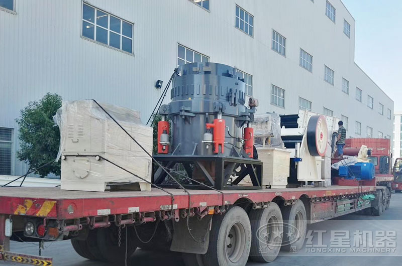 紅星破碎機(jī)新鮮出爐，整裝待發(fā)，奔現(xiàn)場(chǎng)