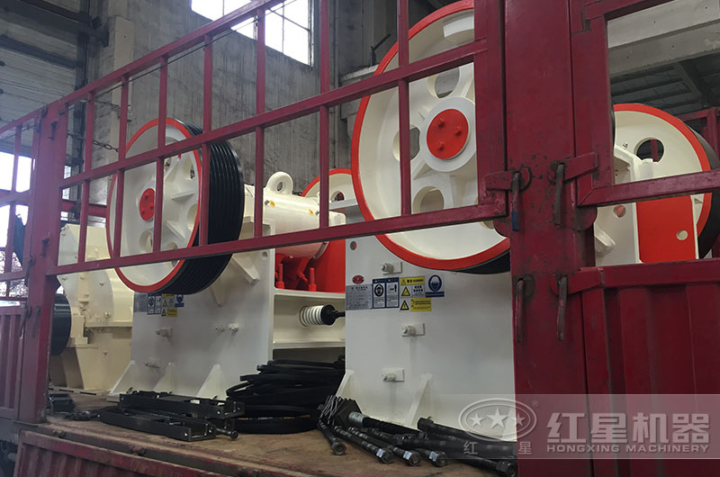 紅星固定式破碎機(jī)發(fā)往河北