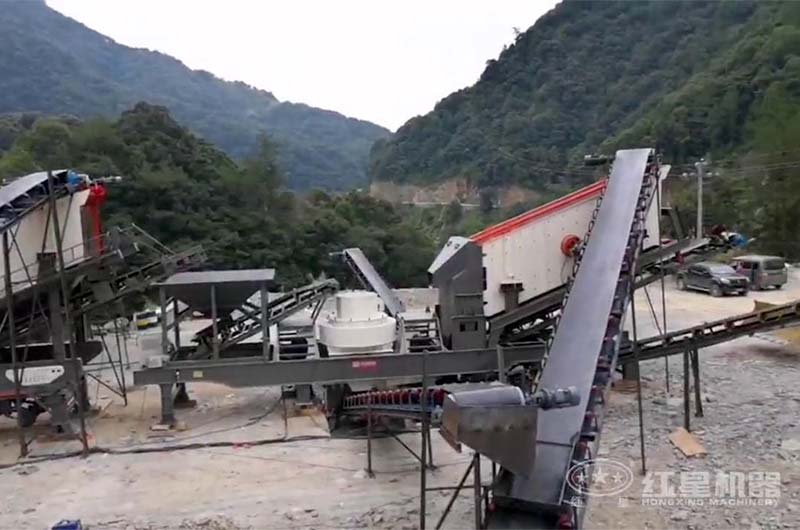 移動制砂機(jī)一體機(jī)現(xiàn)場實(shí)拍 移動制砂機(jī)一體機(jī)現(xiàn)場實(shí)拍