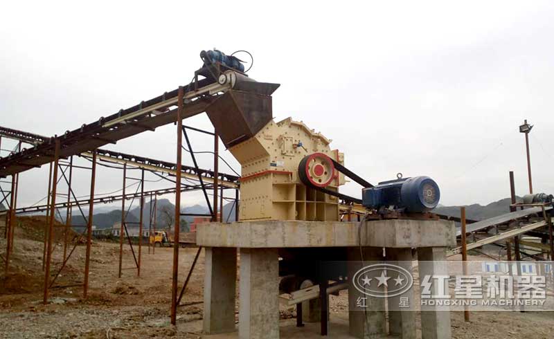 細碎制砂機現(xiàn)場 細碎制砂機現(xiàn)場