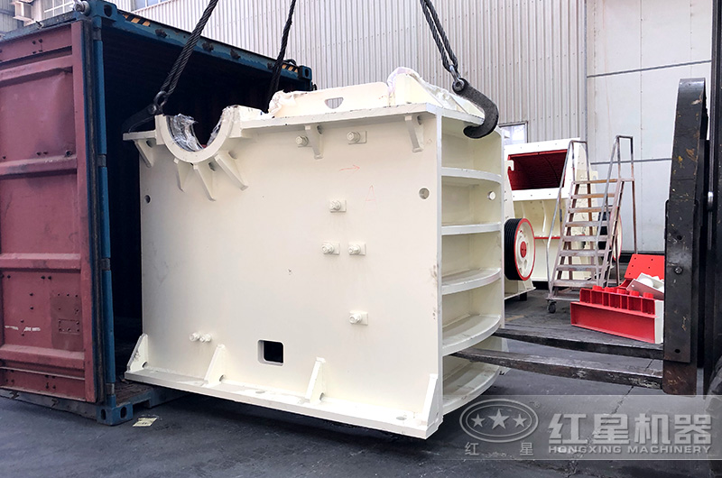 69顎式破碎機發(fā)貨 69顎式破碎機發(fā)貨