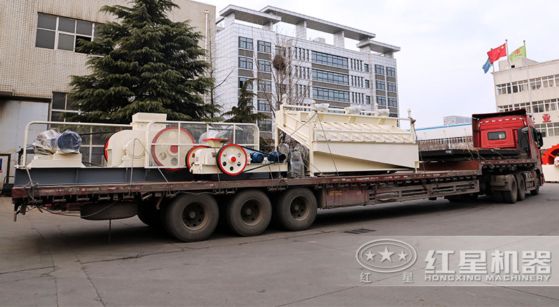 大型液壓對(duì)輥制砂機(jī)設(shè)備市場(chǎng)需求大，價(jià)格低